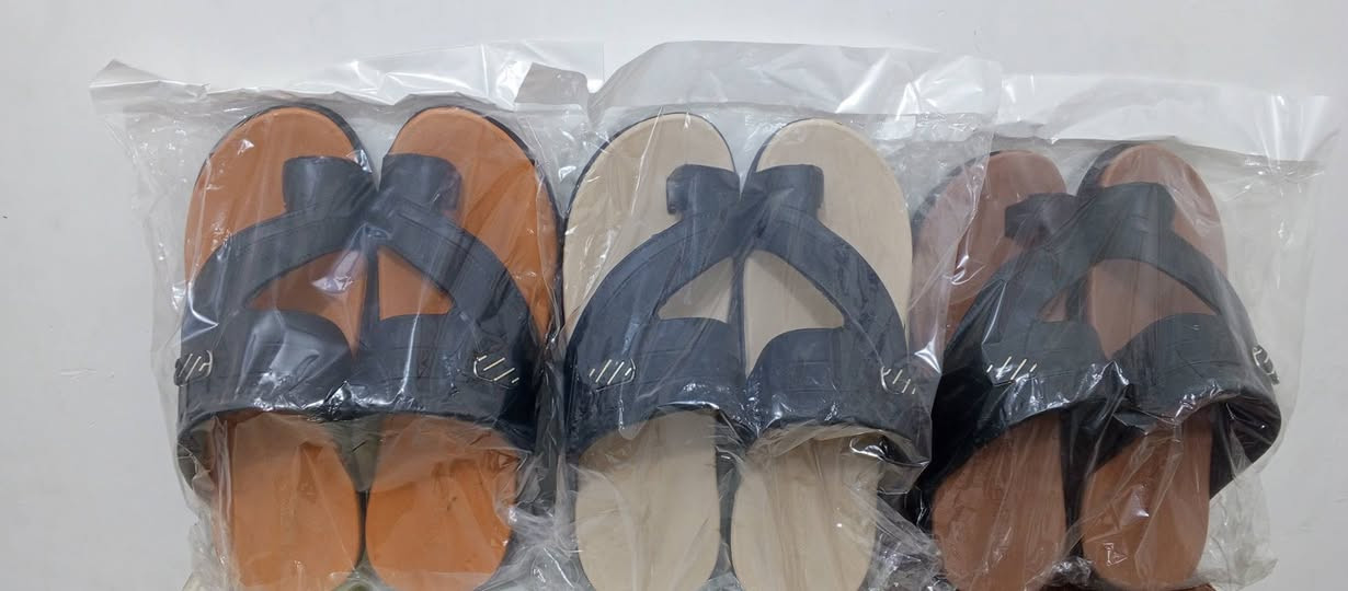 شحاطه طبيه سعر قطعه 3/500 الاف كما اموضح بلفيديو


**إذا كنت صاحب هذا الإعلان وتريد حذفه لأي سبب، رجاءا أرسل رسالة إلى الدعم الفني**