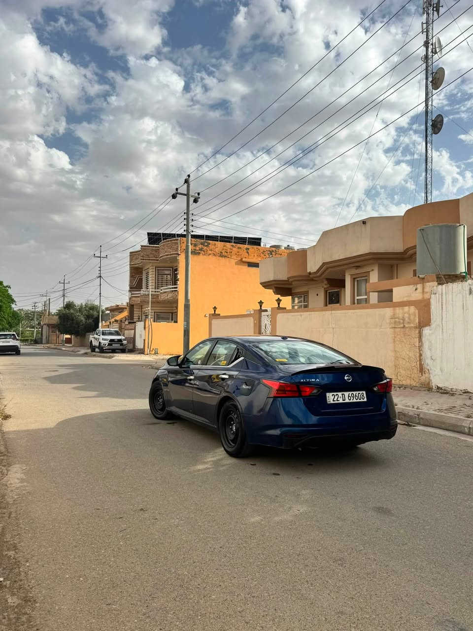 نيسان التيما 20s
مكينه 2500
لون ازرق شذري 
لايت زنون 
بسمي هزه براد رقم جديد سنويه ل 31
كير مكينه تبريد صدر كله كفاله شرط فحص
سياره مابيها مصرف ربع دينار
صفاح موس بجم كيس بدون بارد لا رصعة
بيها قبغ جنطه وجاملغ خلفي صبغ فقط 
بدون ايرباك 
تخم تاير جديد باتري جديد
صدر بعده على بلاد
سياره على وضع الشركه بعدها برغي مامفتوح بيها
ماشيه 90mi
السعر 130 وبيها مجال بسيط
مكاني بغداد الأعظميه
***********
