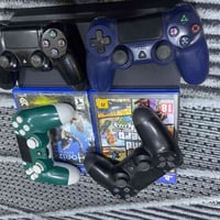 بلايستيشن 4 نظيف وجاهز 🎮 💾 مساحة التخزين: 500GB (نص تيرا) 📦 الجهاز بحا...