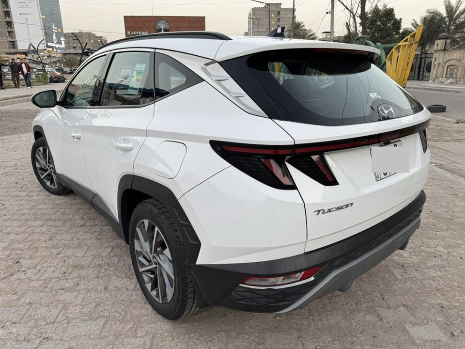 السلام عليكم
توسان ٢٠٢٣ خليجي 

بيها مكانات بارد والسونار موجود 

ماشيه ٩١ الف 

مواصفات 

بصمه 

شاشه 

تحكمات 

مري شفط 

كشنات كهرباء مخمل 

السعر ٢٠٧ 

العنوان زيونه 

***********
