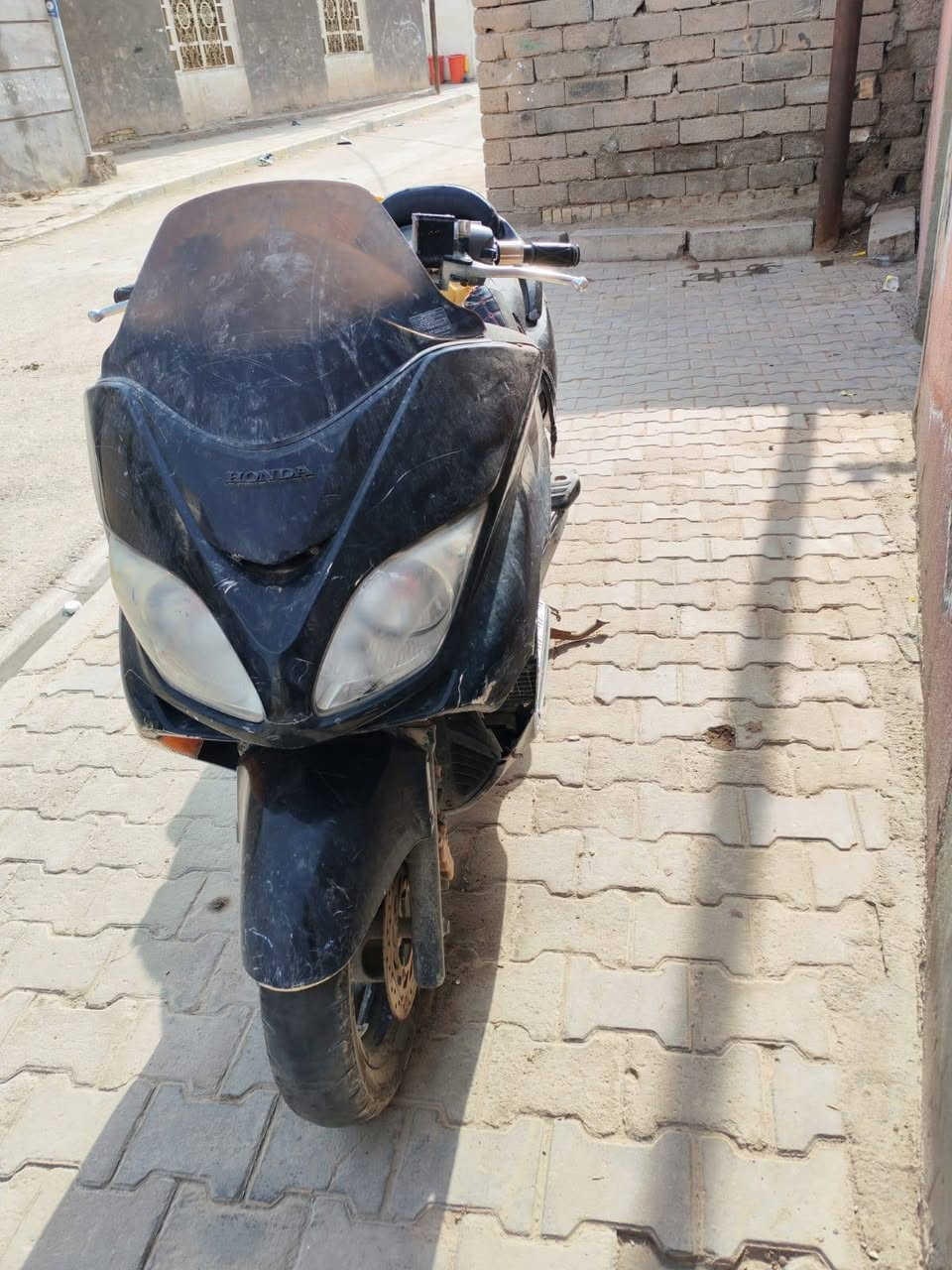 سلام عليكم مكلف بل نشر فورزه للبيع كوم حديد درراجه ماتشتغل رقم راعيهة ***********
