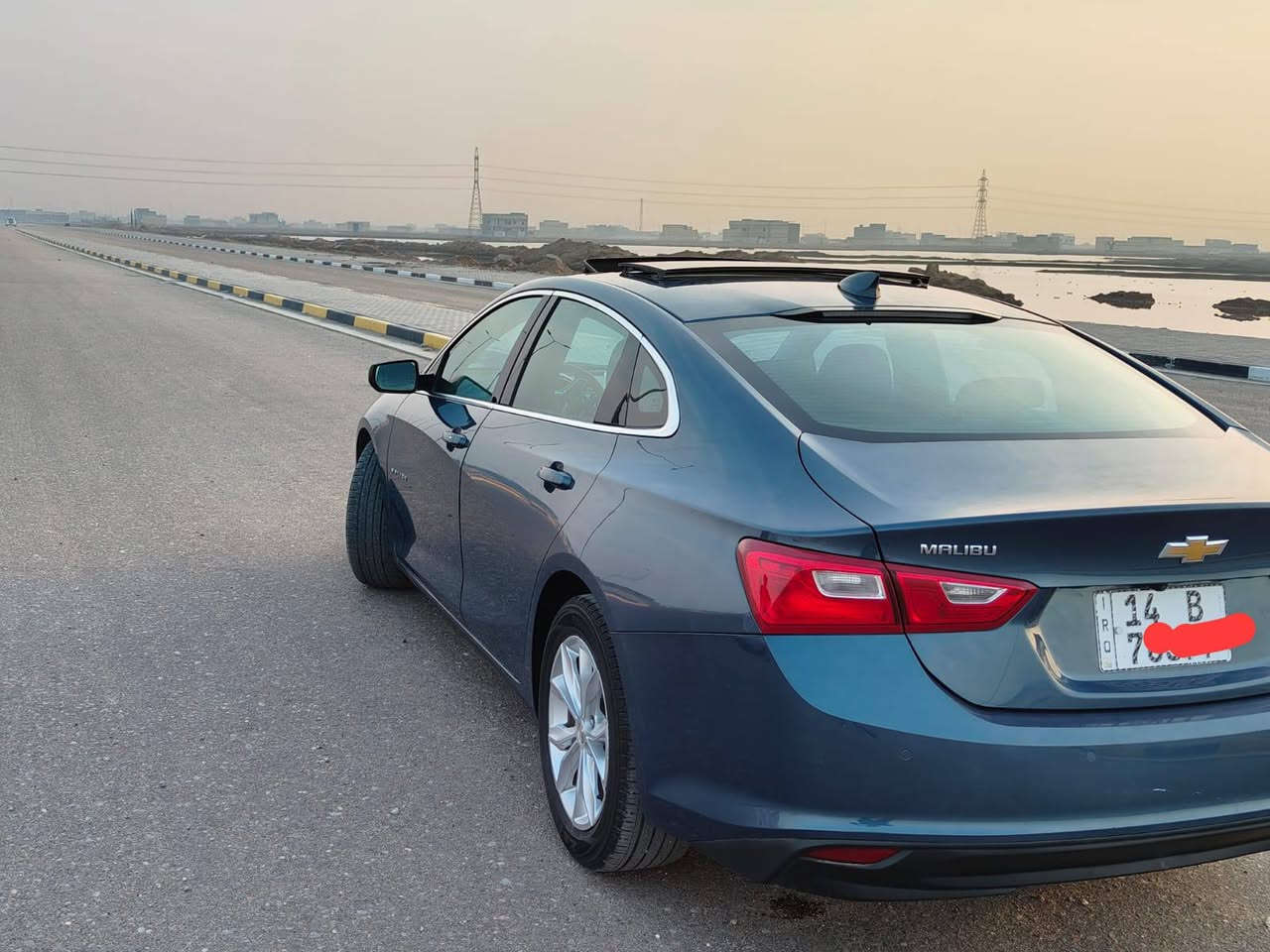 سياره ماليبو مواصفات LT 
1.1
فول مواصفات تتفئه وتبريد 
. تحكم ستيرن 
. تحدين مسار 
.حساسات خلفيه و اماميه 
. تبريد قطعتين 
. بنو راما 
. تتفئه بالكشنات 
. شاشه جبيره 
.ماشيه 51ميل 
. مكينتها 1.5 تيربو 
. وبعد بيها هواي مواصفات لضرر مثل ما موضح بالصوره 
لسياره حره ب اسمي 
سعرها . 160 وبيها مجال حك لجيه 
للستفسار اكثر التصال ع رقم مكلف بالنشر 
***********
