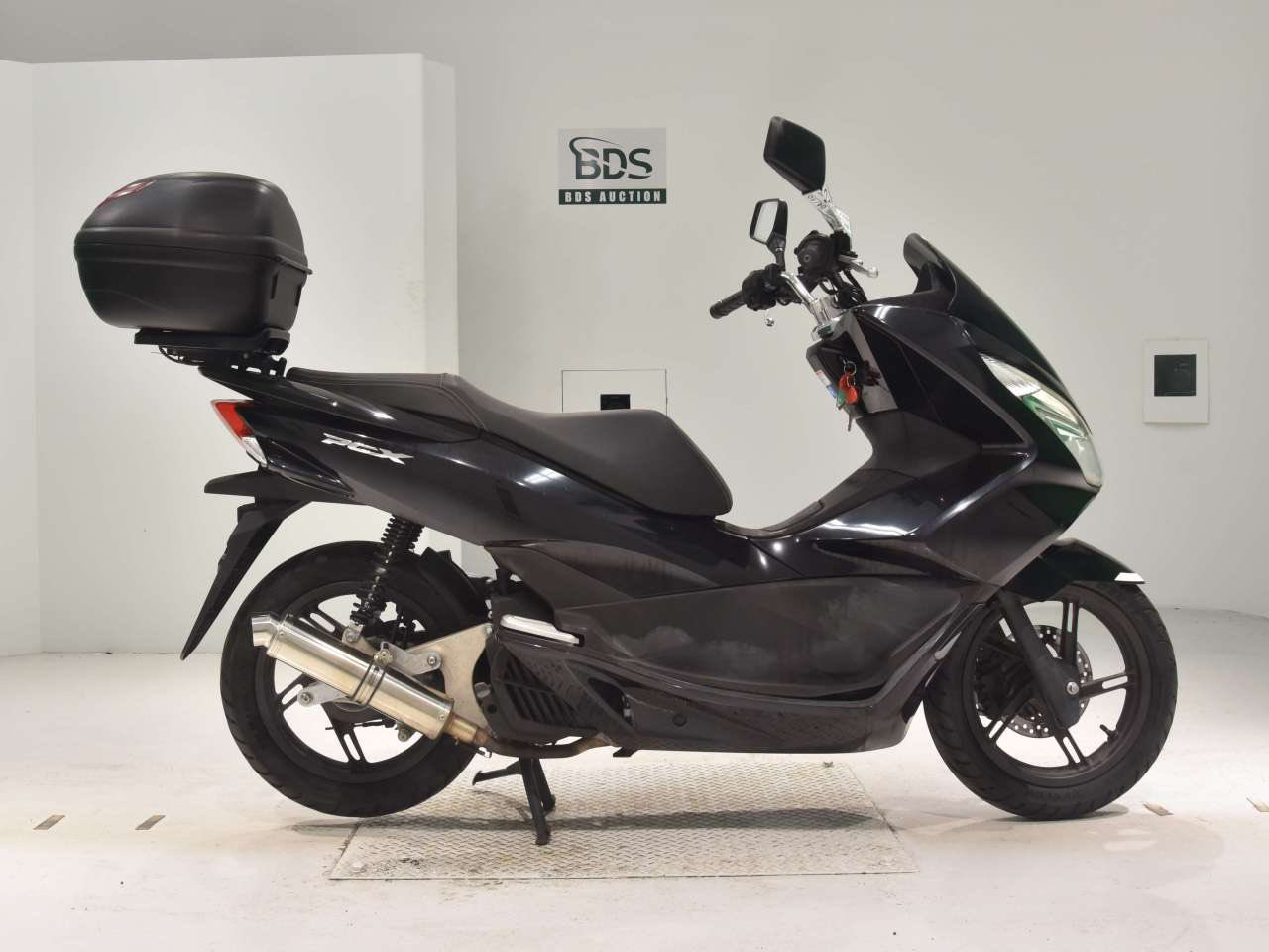 يالله بي سي اكس ياباني جيل الثاني بعدهي بحالت الوكالة بل يابان ماشية 28وحالين 29كفالة عامة الدراجة نضافة الف بل مية مكفولة منل شخط اي نقص مابيهة صار شهر نازلة رمبه من كلشي وكلاسي سعرهة 18ورقة ونص مجال كلش بصيط ***********مدينه الصدر عنواني بس بيع بدون مراوس
