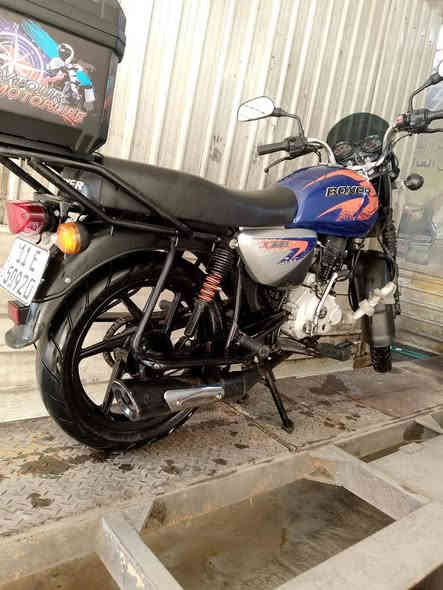 سلام عليكم دراجه بوكسر للبيع موديل 2023 مرقم انكليزي جديد بسمي تحويل مباشر علمن الدراجه البارحه جفتت يم الشركه مال بجاج ومكفوله كفاله عامه وين متريد افحص عنوان بغداد صليخ والدراجه ماشيه 8 الف السعر مليونين و 300 وبيها مجال التواصل واتساب فقط ***********
