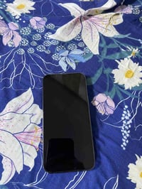 ايفون 13  برو ماكس جهاز بعده بحالت الوكاله بطاريته 93 الجهاز ماشايف ال...