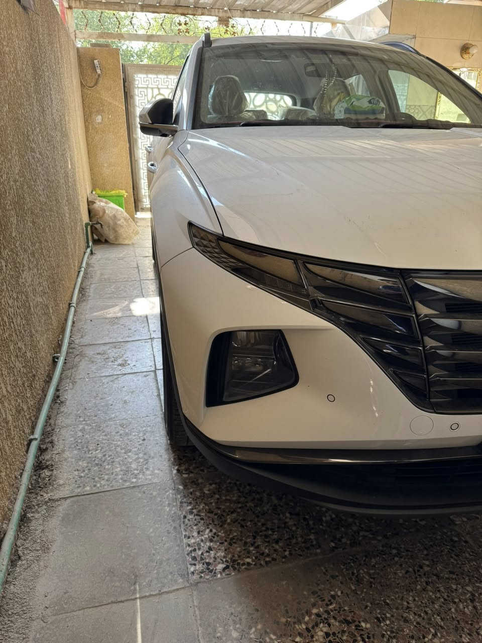 السلام عليكم
توسان خليجي 24 ماشية 49الف كيلو 

رقم بغداد 

حجم المحرك 2000

بصمة

تشغيل عن بعد

حساسات امامية وخلفية

دخول ذكي 

لايت زنون +لد 

لايت امامي يشتغل وي حركة الستيرن

تبريد قطعتين 

تلث انظمة قيادة 

وبعد بيهه مواصفات هواي 

مشتريهه من الشركة على ايدي 

حتى معاملة الشركه بعدهه موجودة 

بيهه طخة نف ماموضح بالصورة والبقية مكفولة

السعر 197 او بية مجال بسيط
العنوان بغداد حي العامل

رقم الهاتف ***********
