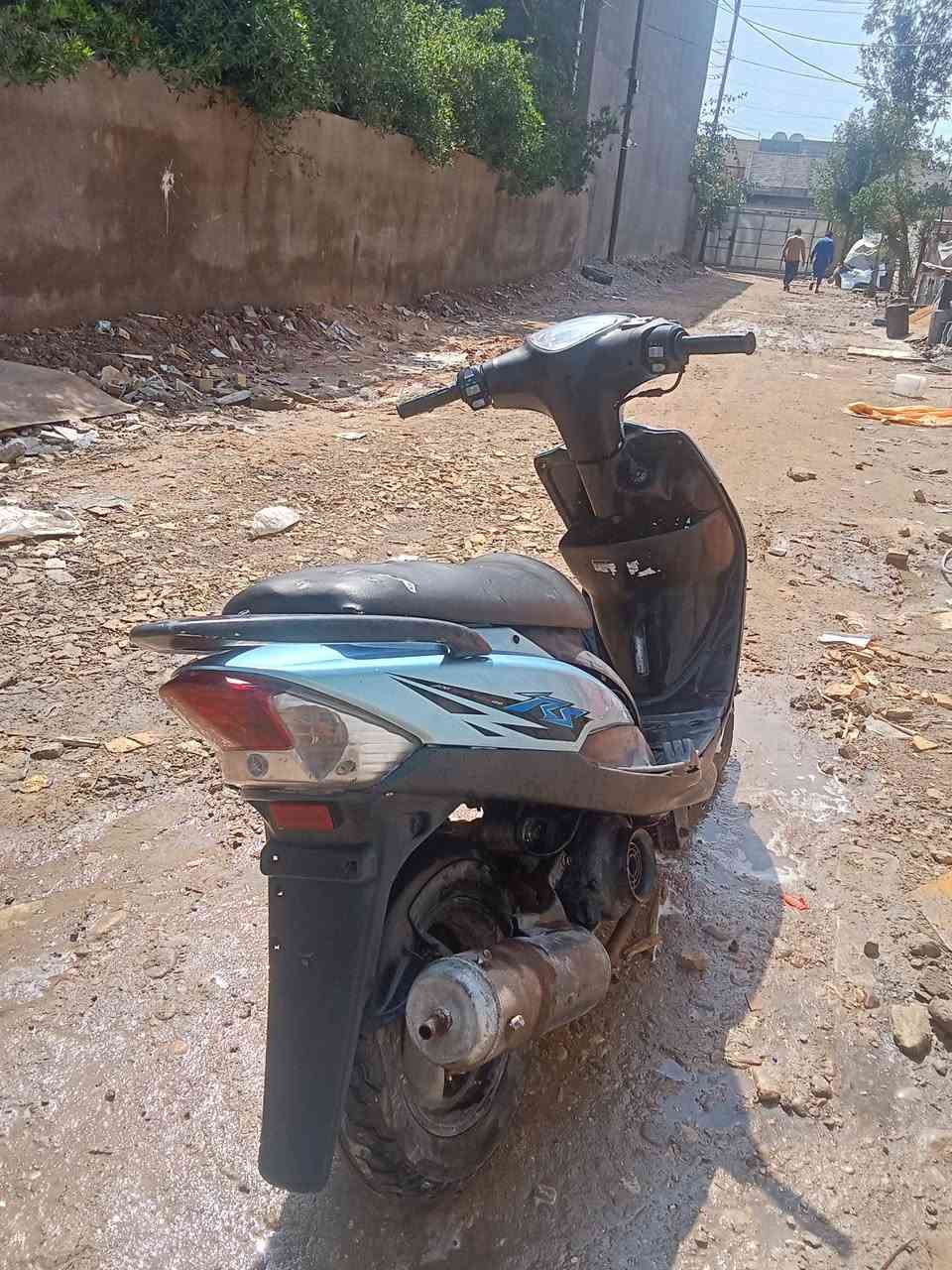 السلام عليكم دراجه ماكس عدله للبيع كهربائيات شغاله دشبول شغال كلشي شغال السعر 400وبيها مجال المكان بغداد + ***********
