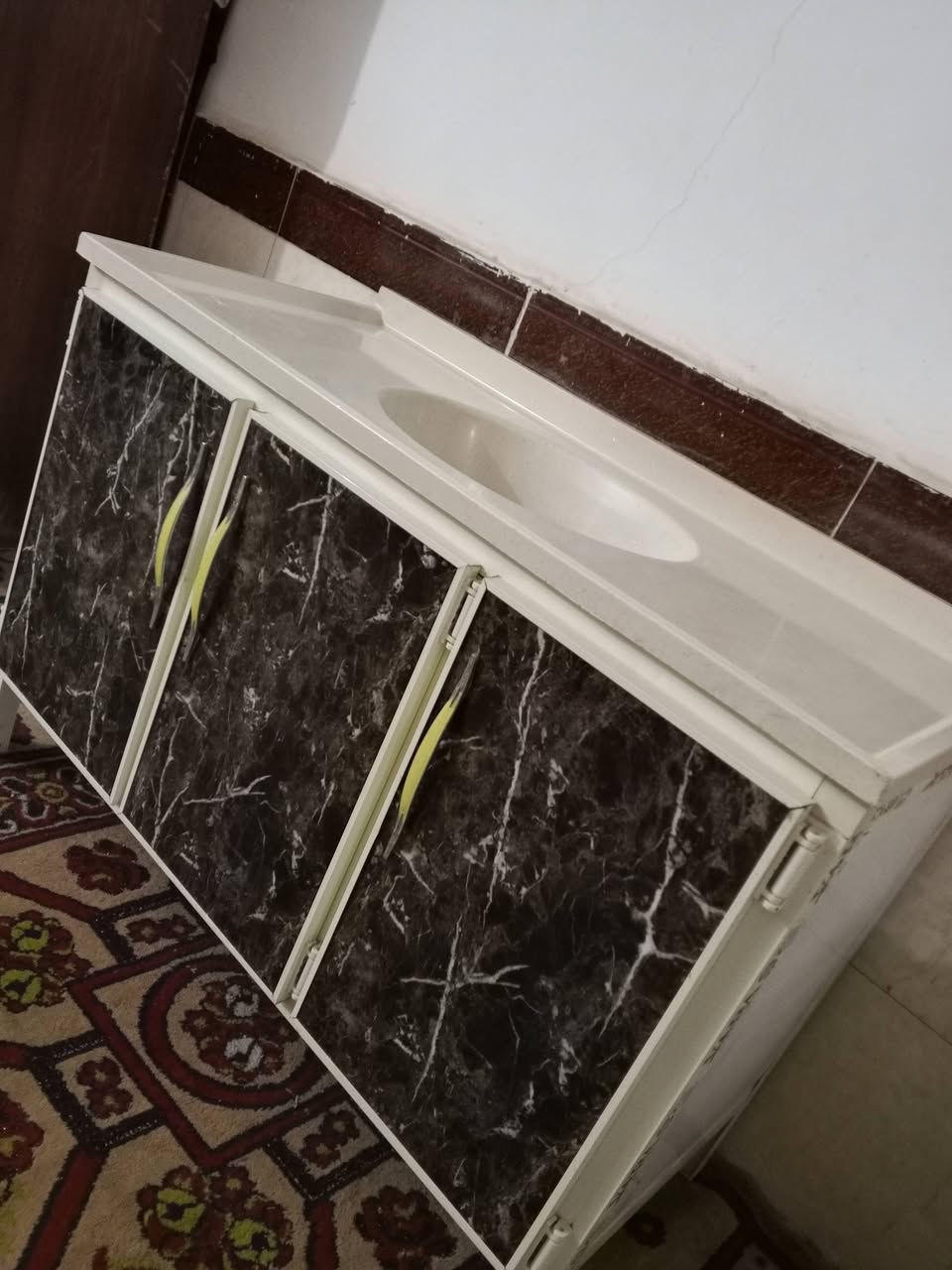 كاونتر سنكي مرمر نضيف ستعمال اقل من شهر مستعجلين ع بيع شراي ***********
