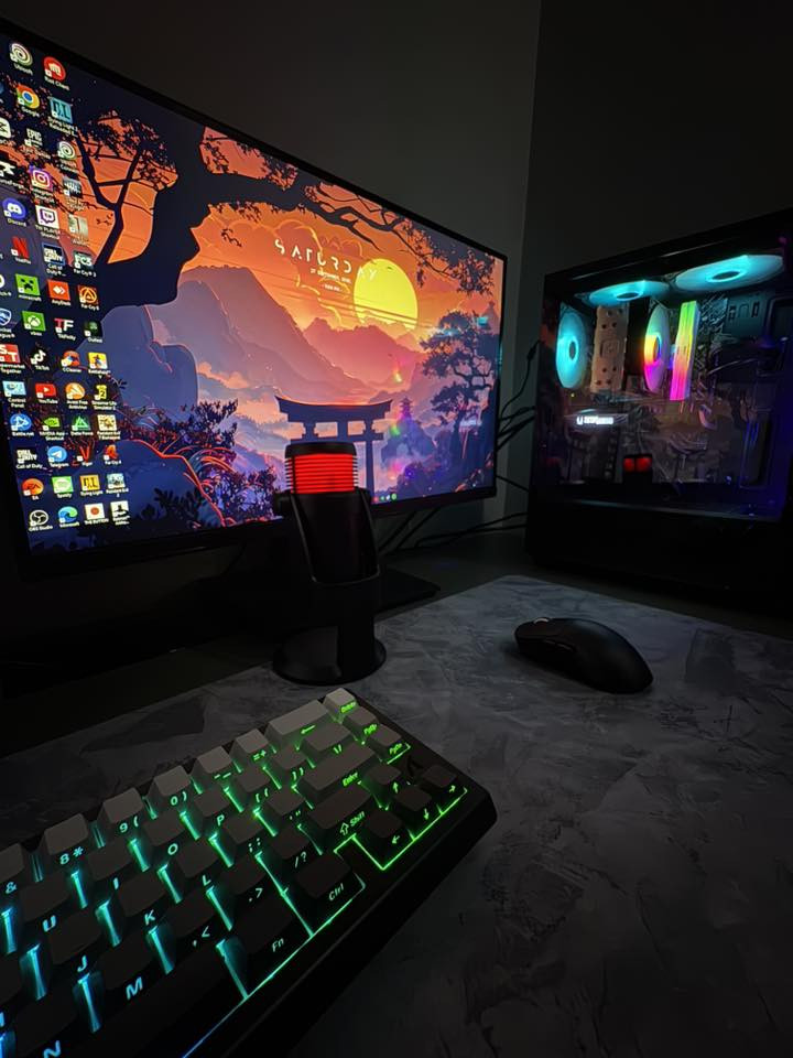 Pc
كارت شاشة 4060 زوتاك
معالج i5 12400F 
رامات 32 3200 
ماذربورد H610k
مبرد هوائي G400
تخزين m.2 2t
بورسبلاي 600 بلس
السعر مليون مابي مجال ***********
