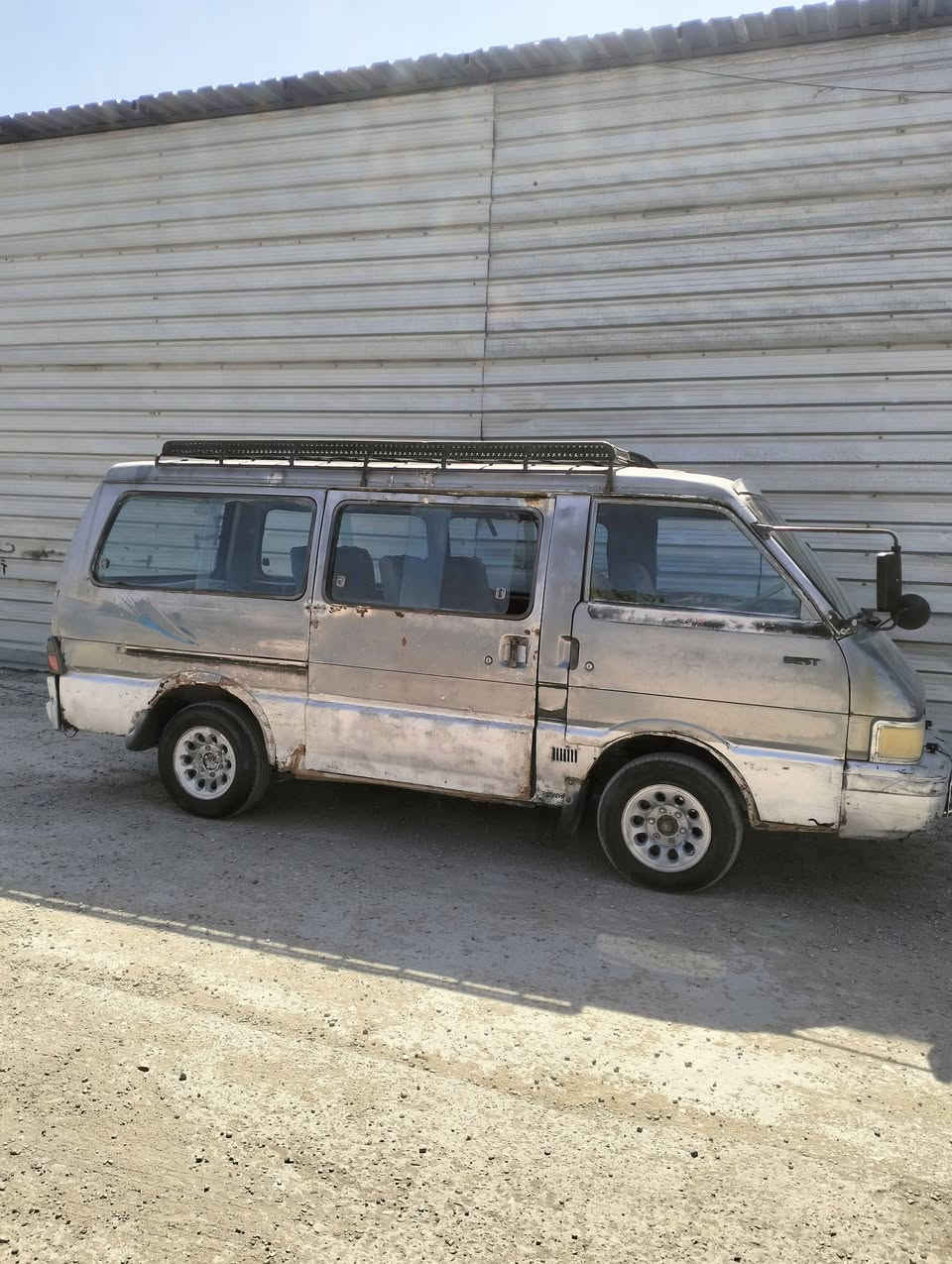 السلام عليكم كيا بسته مديل 95 رقم بابل الماني تحووويل مباشر سنويه عضم عاج مشروع وطني محرك وكير شرط كفاله باتري وباور جديد كهربائيات كله شغاله حداديه جديده سياره جاهزه واي نقص مابيه السعر 19 وبيه مجال  مكاني ناصريه مركز للتواصل ***********
