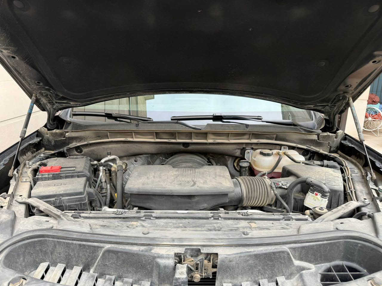 السلام عليكم 
تاهو ٢٠٢٤ 
السياره مكفوله كفاله عامه 
عده ملاحضه صغيره 
مكفوله من الدبل كود والتبديل والبارد والصبغ 
ماشيه ٢٠ الف 
مكينه كير مكفولات 
مكان السياره بغداد شارع ٦٢ 
السعر ٤٩ وبيه مجال 
للاستفسار *********** بغداد, العراق
