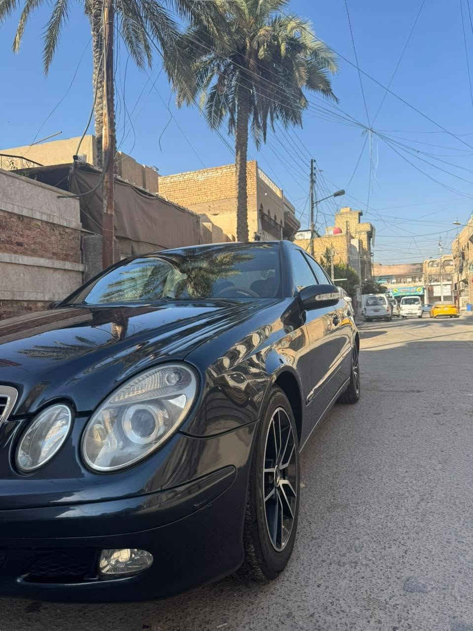 مارسيدس موديل  2004 / w211
بدون صبغ 
المواصفات 

مكينه 2000 تيربو 

سلايد روف

داخل جلد مشمشي 

تبريد شغال 

تخم تاير جديد 

صدر جديد 

السياره ما بيها نقص برغي 

السيارة مكفوله من الصبغ و الحادث 

رقم سليمانيه تحويل او وكاله حاضر 

( بيع او مراوس ) 

السعر ( 110 ورقه ) وبيها مجال 
مكان السيارة بغداد 

الاتصال ***********

