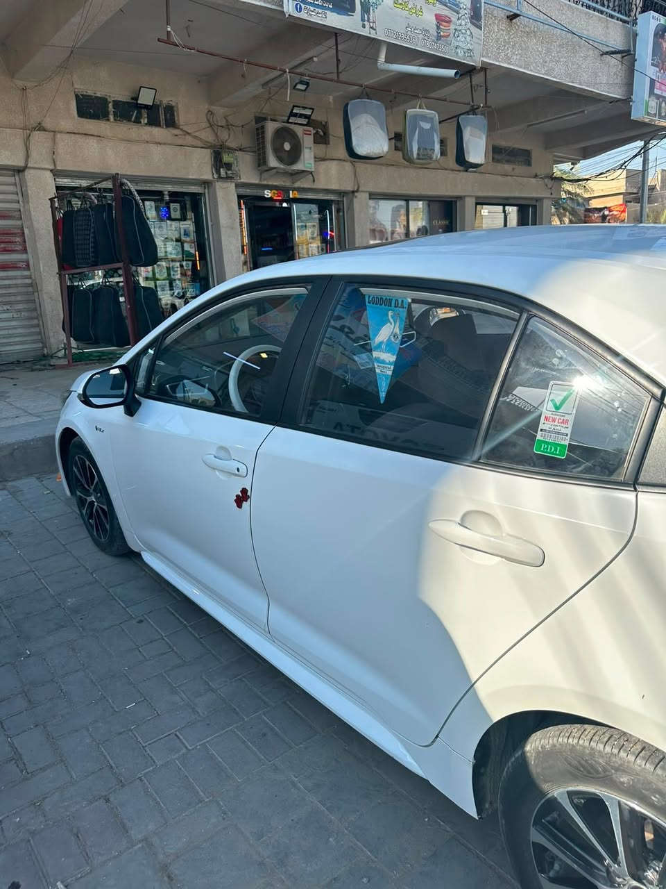 كورلا هايبر 2025
شكل الامريكي 
ماشيه 30,000 
بصمه
فتحه
شاشه كار بلي
كامره
اشاير بل مري 
رقم بغداد 

مكفوله من الضربه والصبغ فقط رصعات بمكانين 

***********

***********

العنوان بغداد
