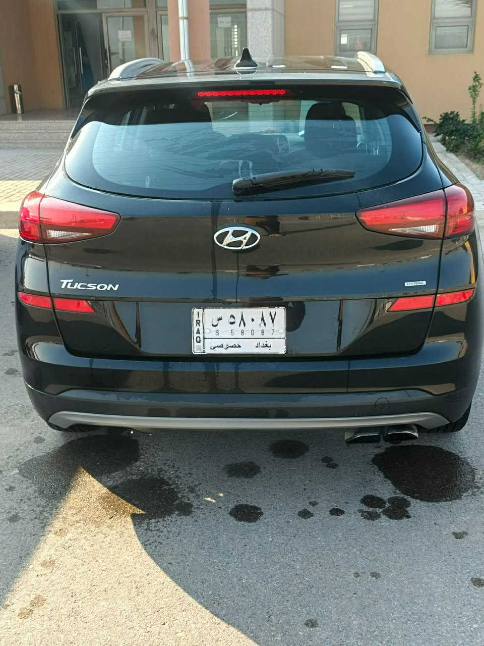 السلام عليكم
للبيع سياره توسان 2021 وارد امريكي 
مكينه 2400 GDI 
ماشيه 66 الف ميل / حادث السياره جاملغ ايمن وبنيد ومبدلات نفس الون وصور حادثها موجود بل منشور 
/ اي نقص مابيها السياره جاهزه 
تبريد تدفئه زوج تايرات صدر جيد 
#السعر 165 ورقه بيها مجال شي بسيط 
مكان السياره بغداد / الاستفسار الاتصال 
‏‭0770 896 8518‬
