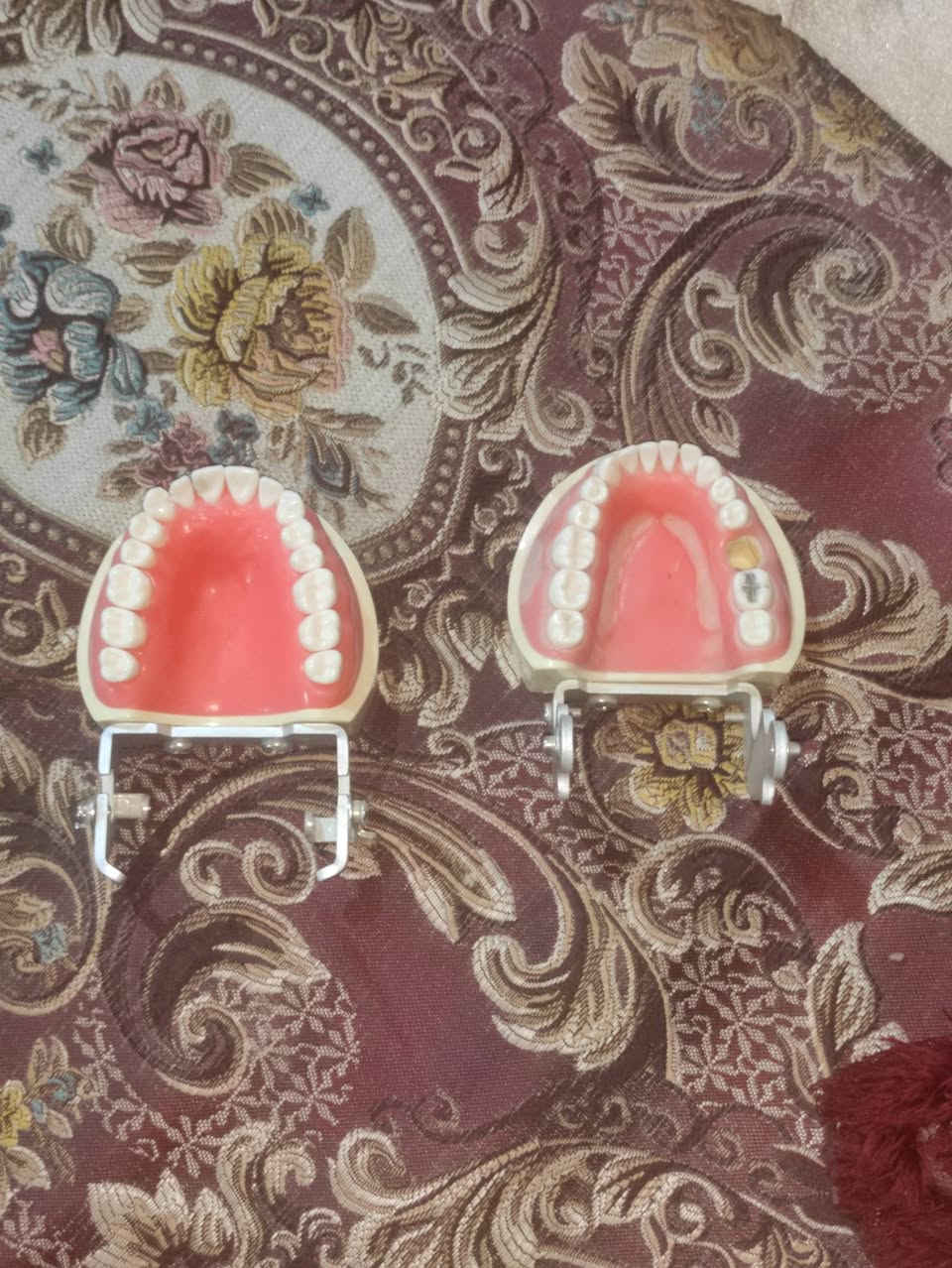 كاستات تدريب و ربر دام dentirak و ادوات ثانية قيم و اخذهن مكاني حلة


**إذا كنت صاحب هذا الإعلان وتريد حذفه لأي سبب، رجاءا أرسل رسالة إلى الدعم الفني**