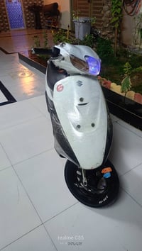 دراجه البيع ساسوكي رياضي ما مفتوحه مكفوله سعر 450 ... رقم 07857804655