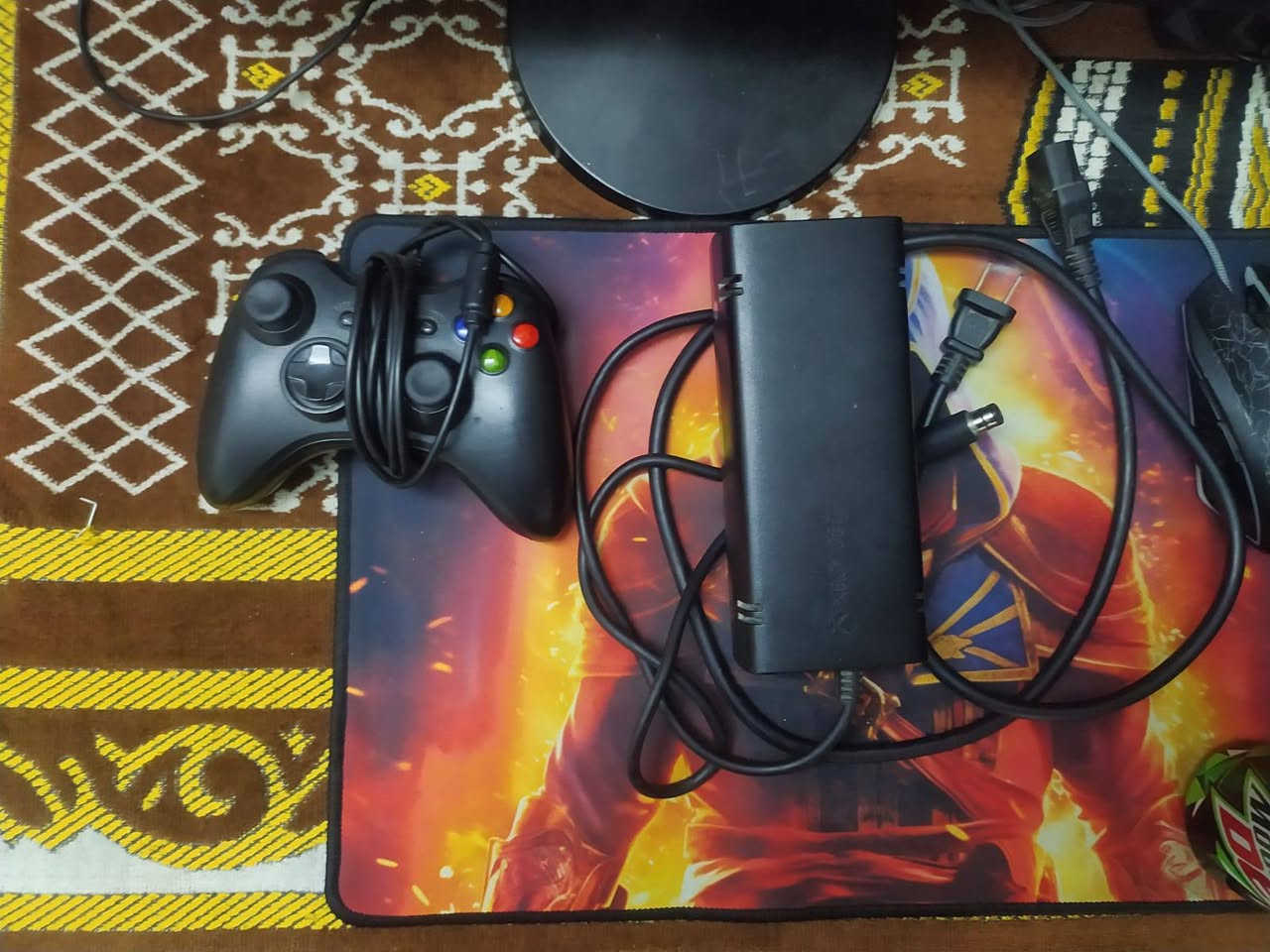 سلام عليكم اكس بوكس 360سوبر سلم احدث شي ممفتوح ولا مصلح جديد بمعنى الكلمة للمراوس ب بلي3
ويا جوستكات 2 ملحقات كاملة مع هارد2 الاول بي 101لعبة والثاني 7 مكاني بغداد مدينة الصدر رقمي ***********
