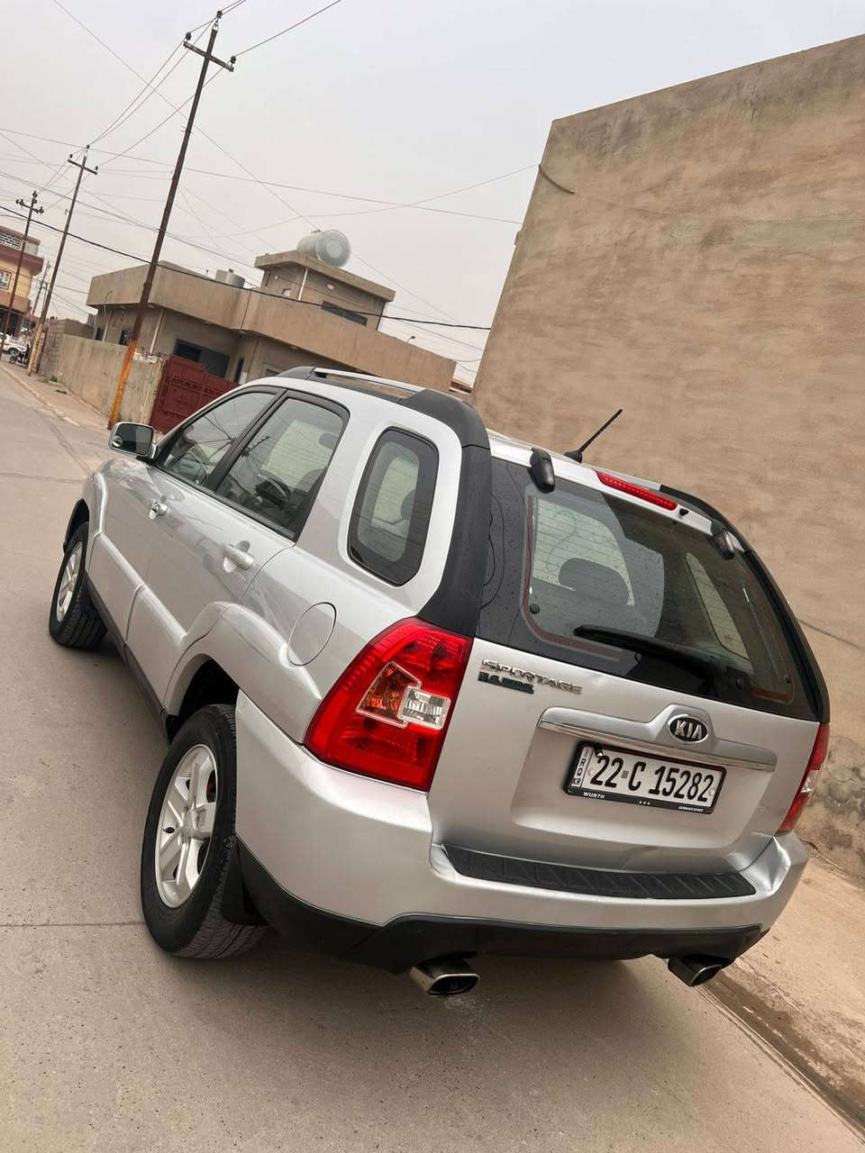 كيا سبورتج موديل  2009
كلين بدون صبغ سنويه جديد٢٠٣٠
دفتر بنزين بيها داخل اصفر سيارة جاهزه 
  سعر١١٦ شراي خابر
*********** مكان كركوك للبيع فقط ماراوس ولا ابيع قسط كركوك, العراق
