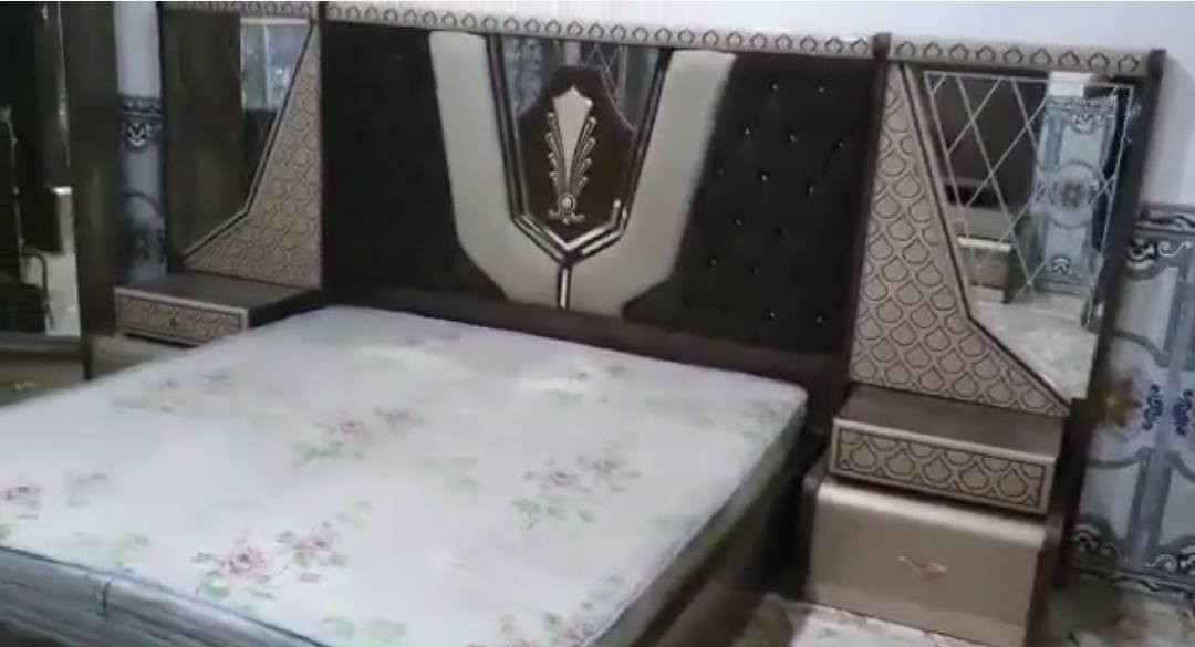 غرفة 11 قطعة بيها ضرار السجة الكم قطعة
السعر 550 بغداد مدينة الصدر


**إذا كنت صاحب هذا الإعلان وتريد حذفه لأي سبب، رجاءا أرسل رسالة إلى الدعم الفني**