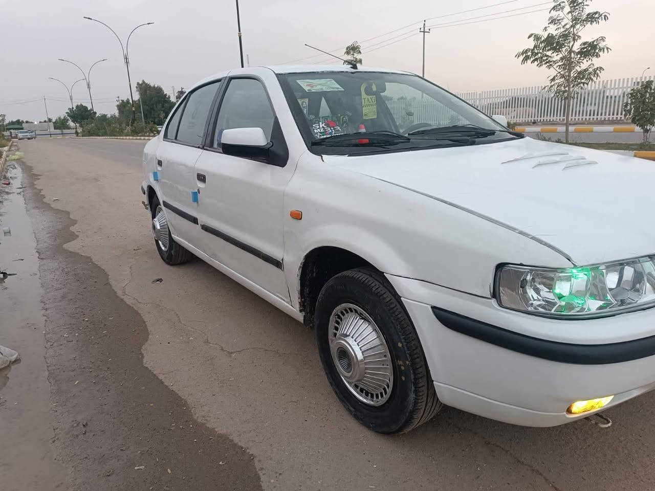 السلام عليكم رجآ إذا مو شراي أو تحس السياره بعيده عليك لا تكلي امسحه المنشور ولا تواعد كذب رجآ شراي تعال وحياك الله//سمند موديل 2010/رقم قادسيه راعيه بل حمزه تحويل مباشر سنويه صاقط بل 2020//مكينه وكير وحداديه تخم تاير باتري كهربائيات جاهزه مسجل سماعات مدوشه حلوه جاهزه  فقط بديه شوف العين بي صبغ وبي تبديل اتكفل اصوليات وتحويل وغرامات وضربه وكصه وعيب شرعي مكان السياره الناصريه مركز السعر//25/وبيه مجال قليل كلش ///***********//أقره المنشور وخابر
