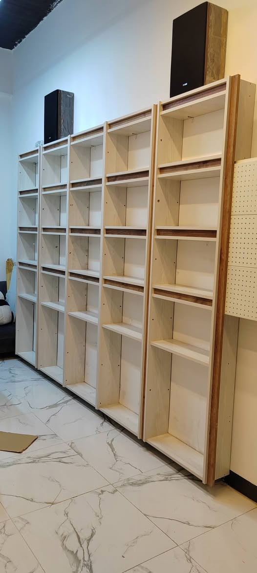 رفوف محل mdf مثل ما موضح
نضافة تامة للبيع العنوان موصل الزهور تحت كولدن مول


**إذا كنت صاحب هذا الإعلان وتريد حذفه لأي سبب، رجاءا أرسل رسالة إلى الدعم الفني**