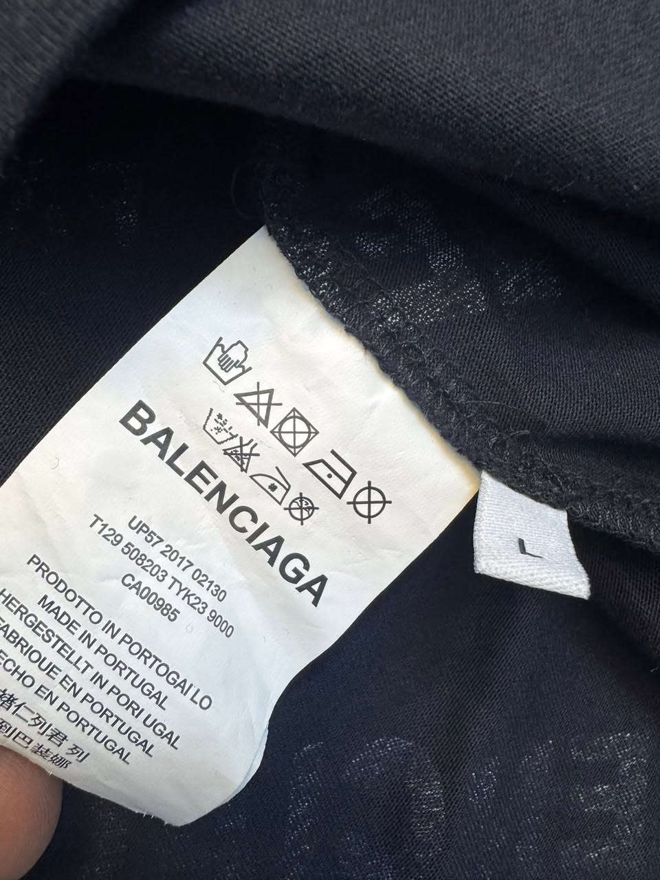 بلنسياگا
قطعه اصليه 
غير مستخدم 
قياس L 
العرض 52


**إذا كنت صاحب هذا الإعلان وتريد حذفه لأي سبب، رجاءا أرسل رسالة إلى الدعم الفني**