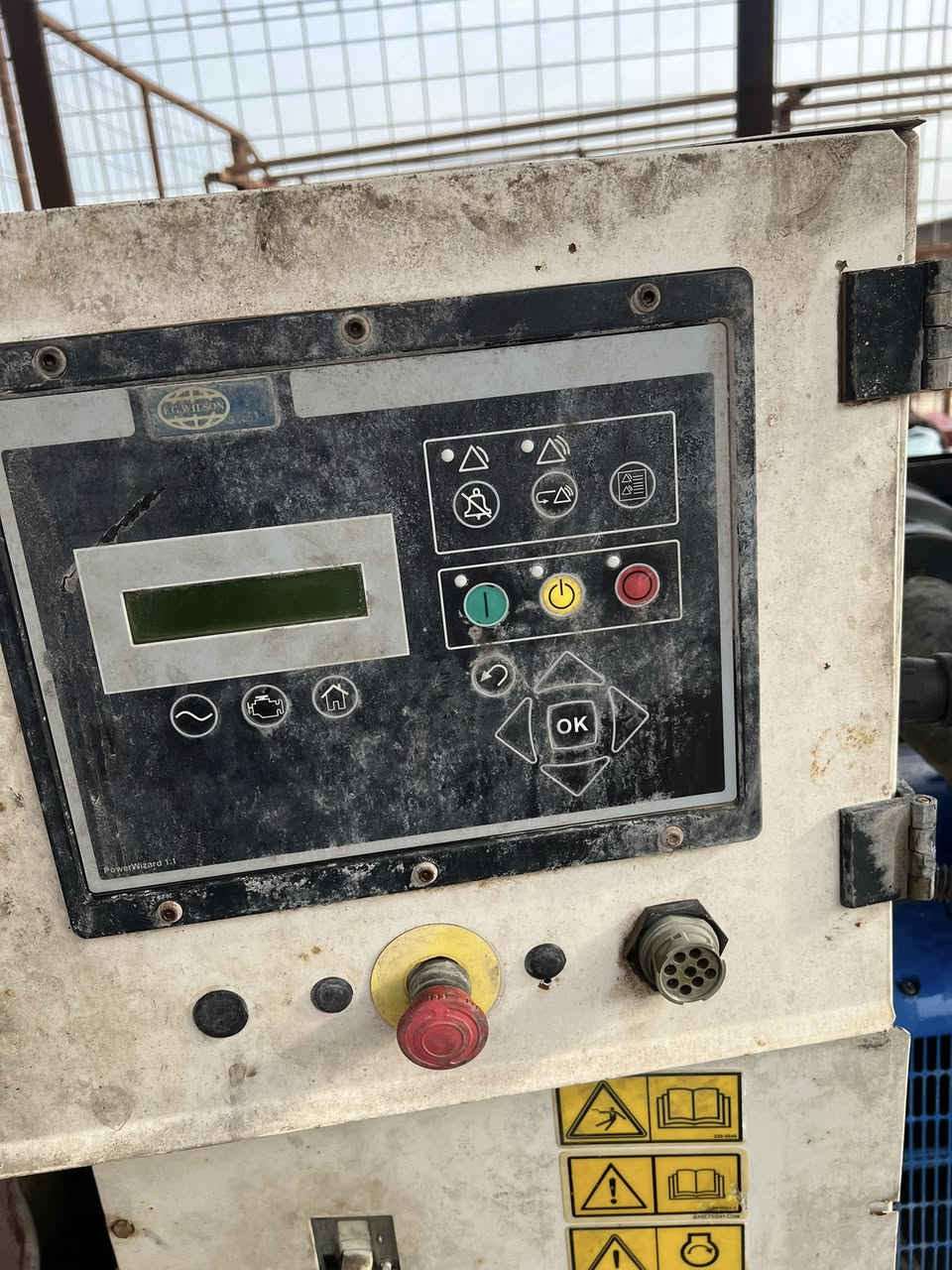 مولدة بيركنز لبيع 86 كيفي اصلي بلادي انكليزي نضيفه حيل مكاني كربلاء سعر ٤٥ ورقه ***********
