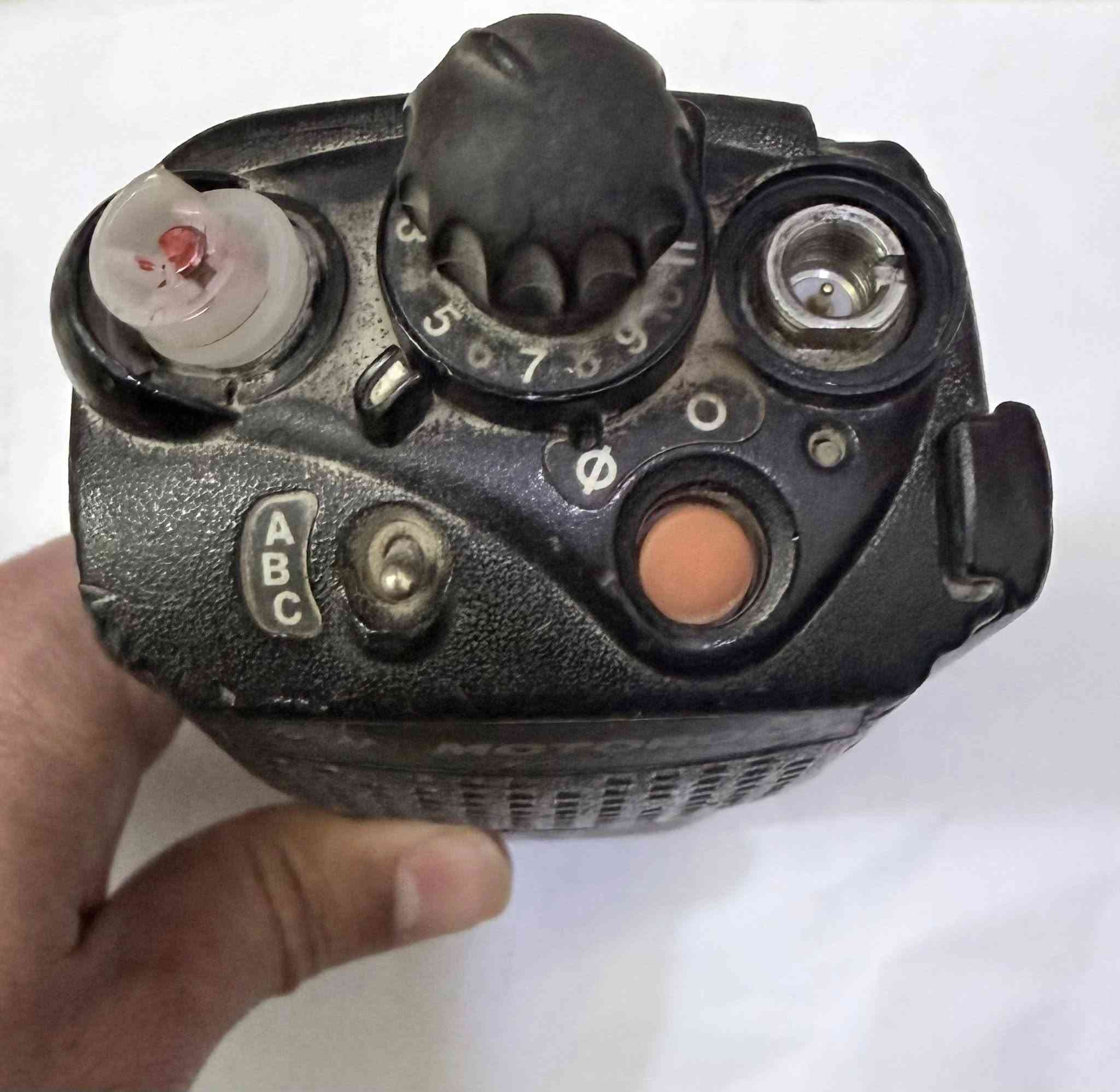 سعر بما يرضي الله
Motorola XTS 5000
Model: H18QDF9PW6AN
البطارية منتهية قاعدة الشحن و الشاحن موجودة  

* نسخة احترافية نادرة قابل للبرمجة
* يدعم ASTRO Digital / P25
* نسخة احترافية حكومية/مؤسسات
* يحتوي Flashport Features
* ليس نسخة اقتصادي


**إذا كنت صاحب هذا الإعلان وتريد حذفه لأي سبب، رجاءا أرسل رسالة إلى الدعم الفني**