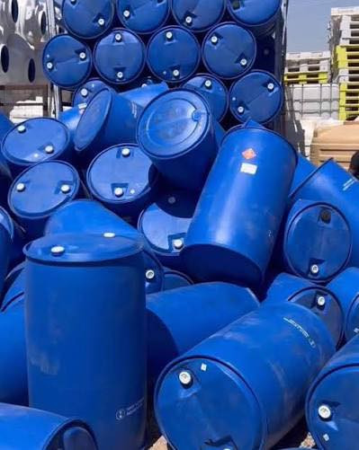 بسم الله الرحمن الرحيم                                                       يتوفر براميل بلاستك درجه اولا بقياس220 /260/170                                             +براميل حديد                                                                        مع ضمان بسعر جمله.                                                        مكان بغداد باب الشرجي ساحت طيران.                                  للتواصل ***********
