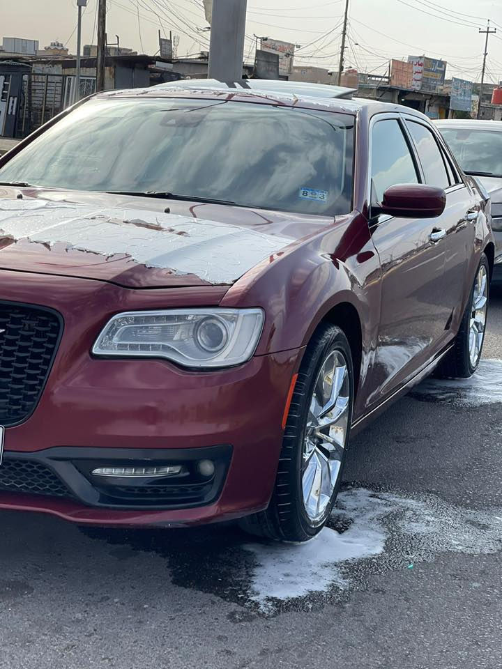 سلام عليكم اوباما حاويه موديل2017كفاله من الكص  حادثهه جاملغ وبنيد فووول موصفات مكانهه بلبصره هاتف***********
