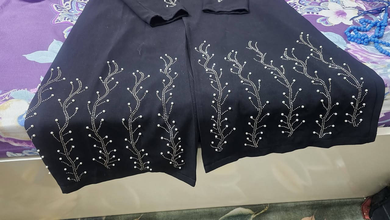 سترة لون اسود ولا ملبوسه والي ياخذهه اوديه غسل وكوي عله حسابي  للمراسله دايركت


**إذا كنت صاحب هذا الإعلان وتريد حذفه لأي سبب، رجاءا أرسل رسالة إلى الدعم الفني**