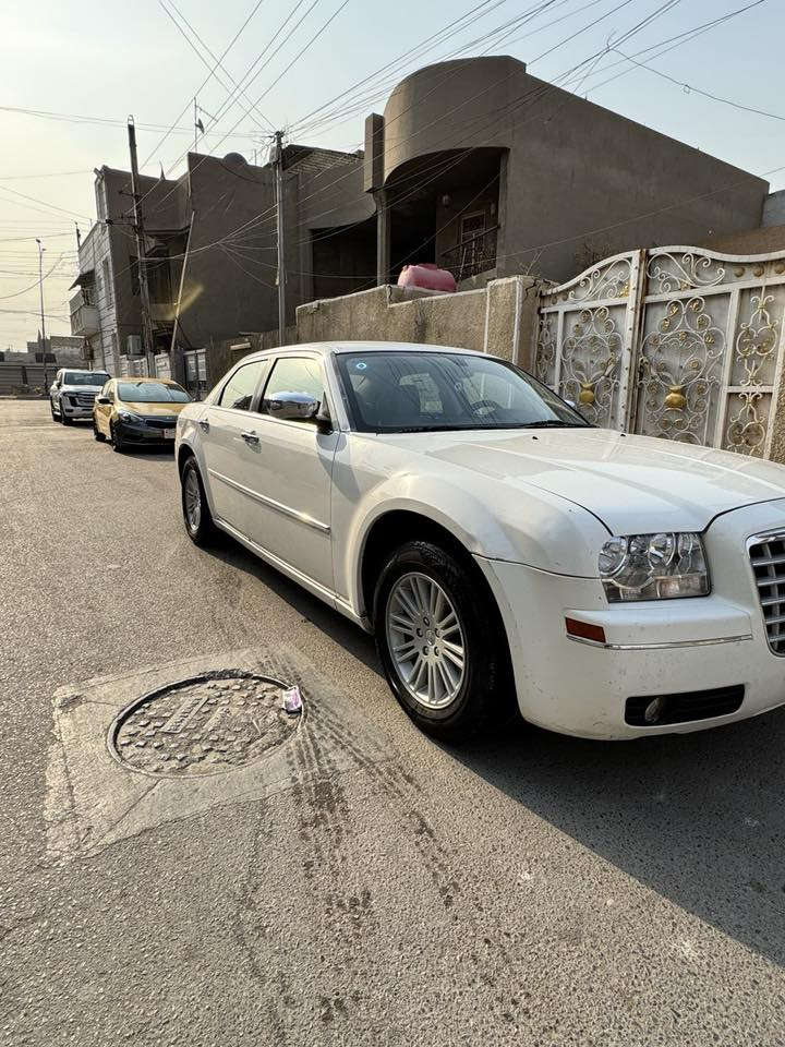 اوباما 2010 كنديه محرك  2700  6 سلندر ماشيه: 195 الف  السياره بدون صبغ ومكفوله گير ومكينه تحكمات كشن وشاشه تحكم لمس وكامره خلفيه مع دوران وحساس مبدل بيها قبق الجنطه فقط ابلادي وبارد ب الجاملغ الامامي والبنيد موجوده صورة البارد جدآ بسيطه ولون السيارة ابيض⚪️
الرقم بغداد خصوصي السنويه بأسمي ما ساقطه  تحويل ثاني يوم

💎 ســعــر ✅ ::  135 ورقه وبيها مجال جدآ بسيط📮

ملاحضه : مكان السياره بغداد والسياره استعمال شخصي مو مال خط تجي تفحص السياره سونار وتگلبها بيدك السياره نضيفه حيل

الرقم 
***********
