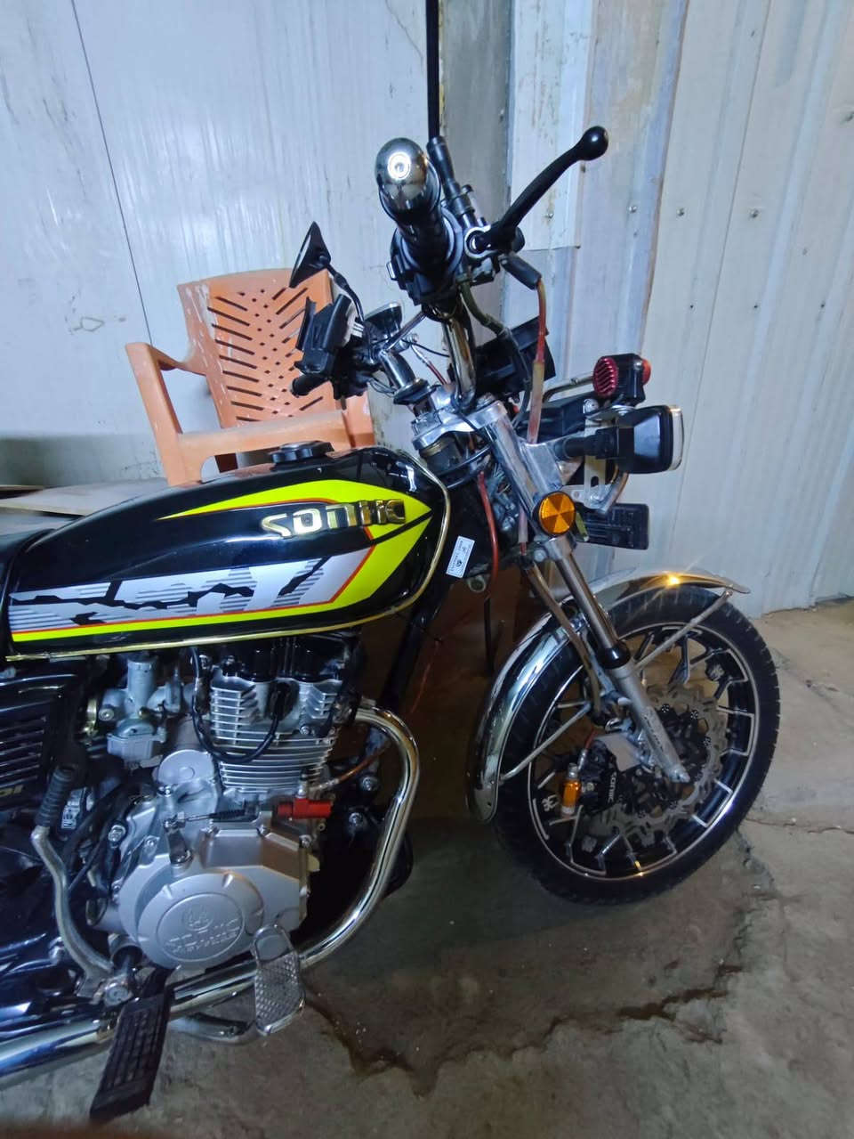 مديل 2025 طالع صار 7 اشهر ماشية 15 الف محرك 200cc سنوية بأسم العارضي بس مداور تروح تداور ويا السعر 1,600 وبها مجال الدراجه في النجف الاشرف ***********
