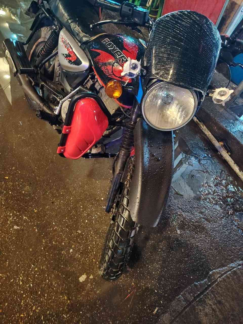 السلام عليكم بوكسر 23جبلي أوراق ضايعه مكفوله من السرقه السعر 700
***********
