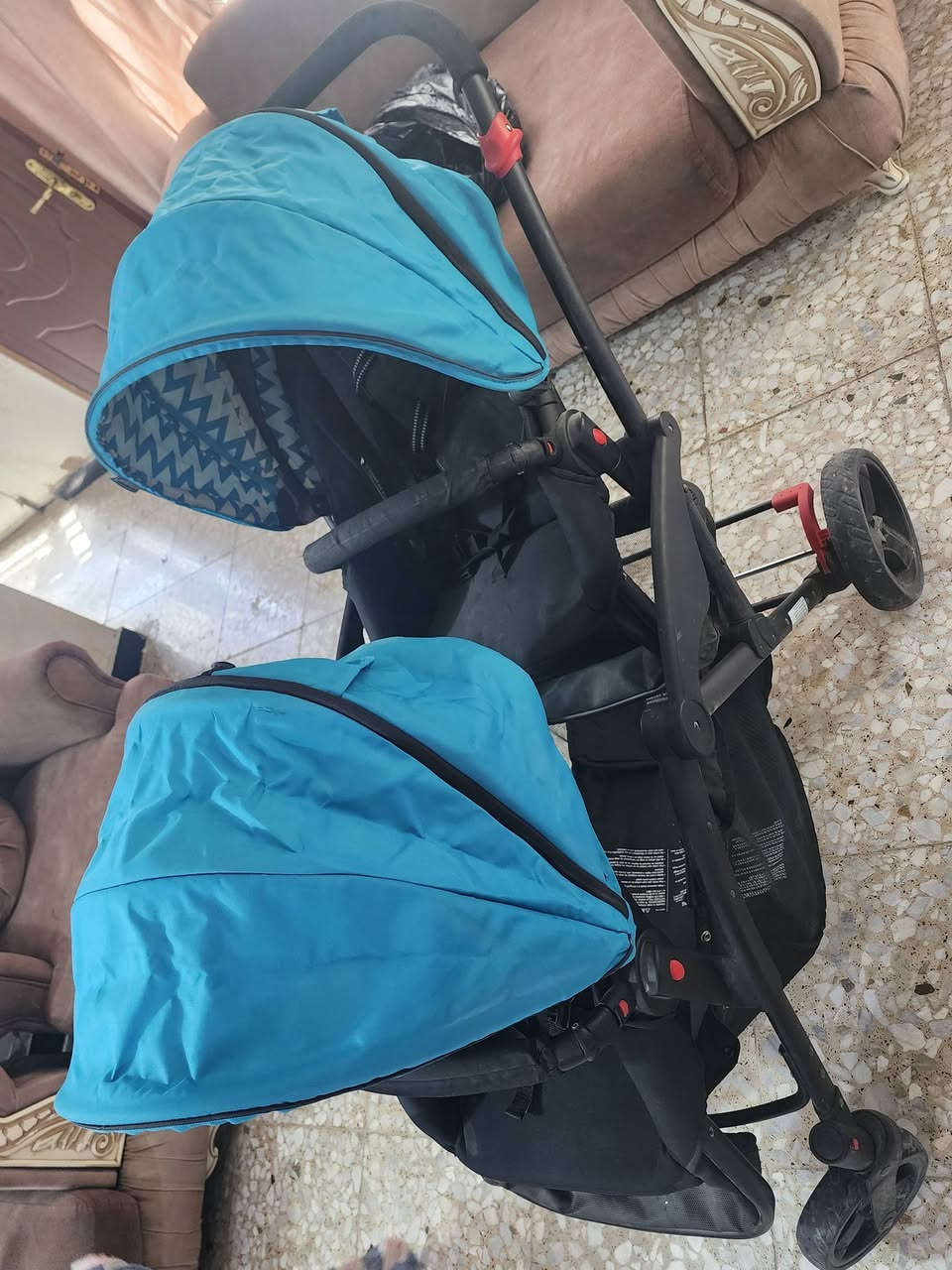 عربانه نفرين 
المقاعد تنشال وتتركب 
اصليه وعمليه جدا وقويه
سعر ١٩٠ 
مكان بغداد حي الاعلام


**إذا كنت صاحب هذا الإعلان وتريد حذفه لأي سبب، رجاءا أرسل رسالة إلى الدعم الفني**