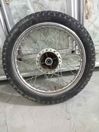 تاير خلفي كامل للبيع ب30 وبخدمت شراي يخابر 07754053810