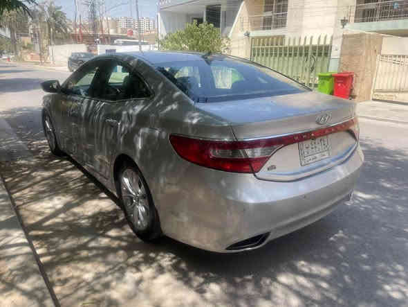 🚗 ازيرا كراندور موديل 2011
🇰🇷 وارد كوري
⛽️ خط واحد بنزين - محرك 3300
🔧 المواصفات:
🔑 بصمة
📺 شاشة
📷 كاميرا
🛑 هندبريك دكمة
🛠️ اوتو هولد
🔊 حساسات أمامية وخلفية
❄️ تبريد قطعتين
🔥 تدفئة وتبريد للكراسي
💺 تدفئة للستيرن
🌬️ 3 بردات
🎶 تحكم بالمقعد الخلفي
🤗 نظام ترحيب
🥶 ثلاجة في الجكمجة
📍 رقم بغداد باسمي
🎨 3 قطع صبغ: جاملغ خلفي، صندوك وبنيد البنيد، والصندوك جارد الصبغ

 السعر 100  ورقه (شده) وبيه مجال عنوان بغداد المنصور
📱 للتواصل: *********** بغداد
