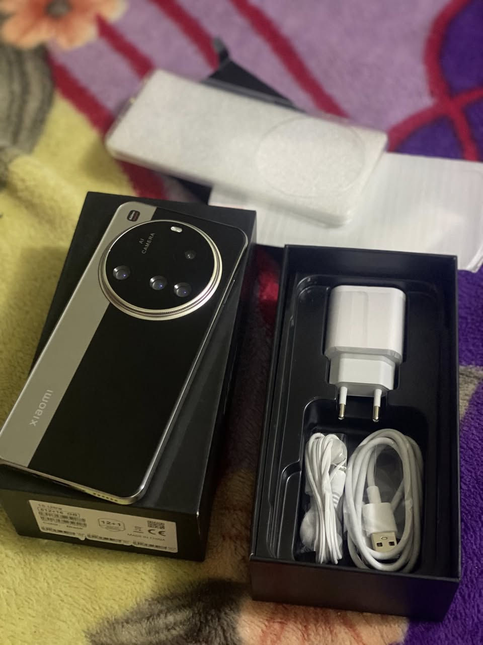 سلام عليكم
ايباد اير زوج ثنين نصيفات جدأ سلاسه فول  يستخدم الدراسه والطفال والمشاعدة الفلام  نضيفات بشكل وسعرهن مناسب يدعم جميع العاب والبرامج 
نصيفات كلش 
زوج اليبادات سعرهن 210 وبيهن مجال قليللل حق الجيه

وجهاز شاوومي جديد بل كارتون هنة وغراضه 
ذاكرته 512
جهاز ما مستخدم ابد سعره 110
مستعجل عله بيعتهم بسبب ضروف 
رقم الهاتف ***********
العنوان ميسان
