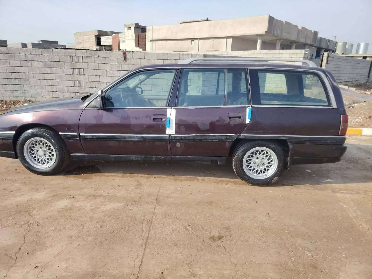 مكلف بالنشر .. اوبل اوميكا ستيشن موديل 91 حجم 20 رقم كركوك  لل 2030 شرط من الدعاميه للدعاميه السعر 30 للاستفسار ***********
