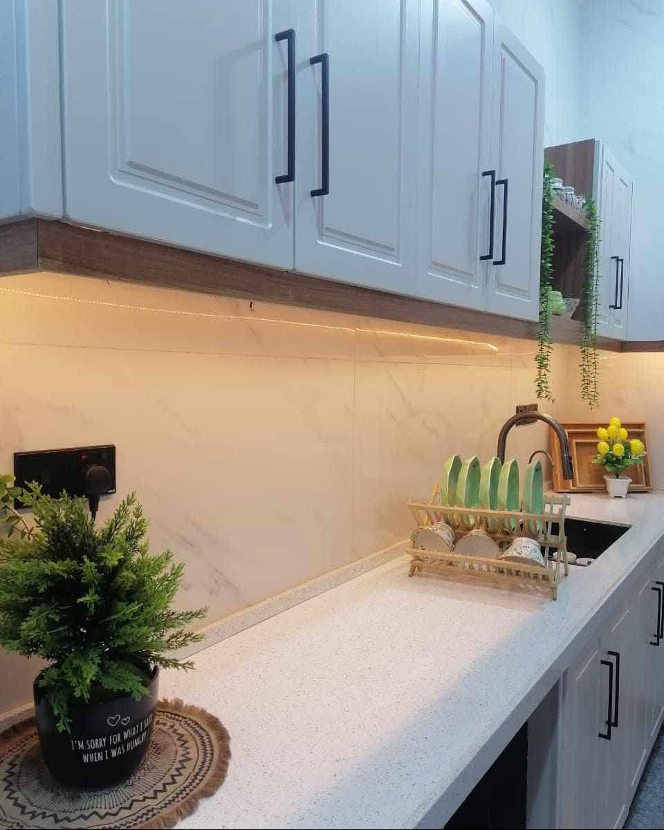 شركة سدره المنتهى المطابخ التركيه والحديثه نشتغل تفصال حسب طلب الزبون بسعار جداً  مناسبة شغل درجه ولى خشب تركي أصلي وبيه ضمان خمس سنوات ما عليك بس تختار موديل ولون والباقي علينه 4ايام وتستلمه الشد والتوصيل مجاني وضاءه هديه للحجز والستفسار واتساب ودللو ***********
