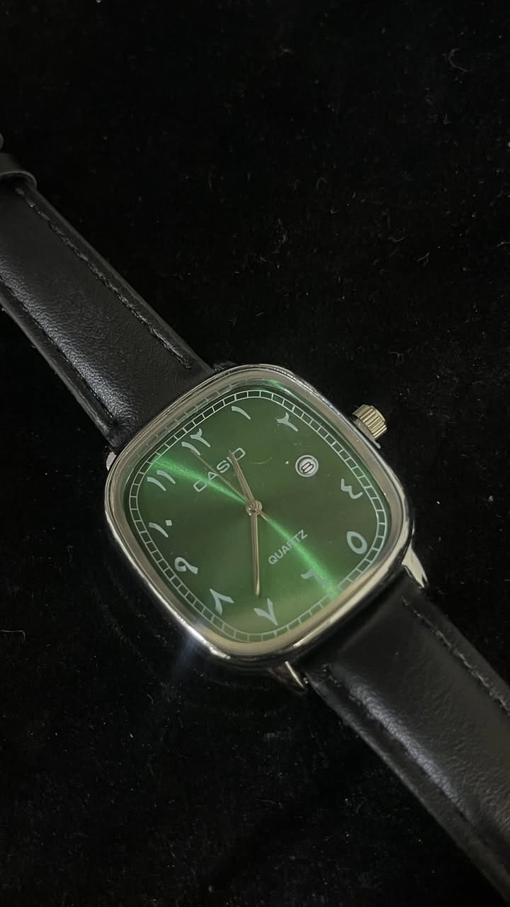 ️ ساعة CASIO بتصميم كلاسيكي مميز 💚

إذا تدور على ساعة مختلفة وتلفت النظر، هاي الساعة بمينه أخضر أنيق ولمعة راقية ويا سير جلد أسود مريحة وأنيقة بنفس الوقت.

✨ تصميم مربع عصري
✨ عرض التاريخ
✨ لون مميز يناسب كل الأوقات
✨ خفيفة وعملية للاستخدام اليومي

💚 فخامة اللون الأخضر ويا الأسود تعطيها هيبة خاصة، وتناسب الكاجوال والرسمي.

📩 للحجز والاستفسار راسلنا خاص، والكمية محدودة. 🔥⌚
***********
