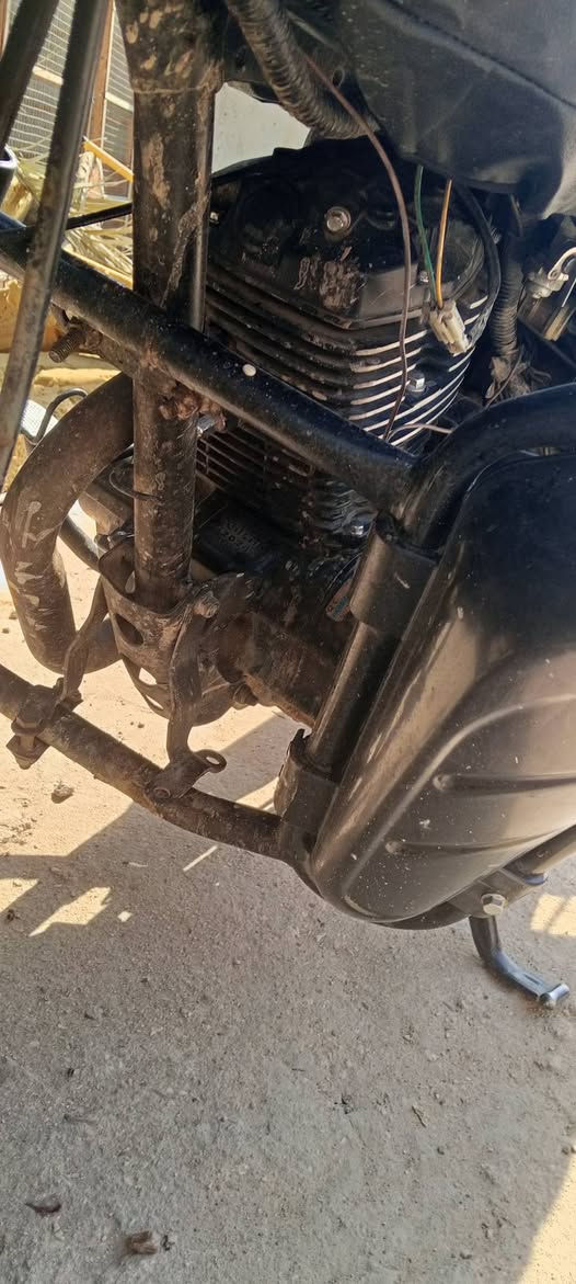 سلام عليكم دراجة سونك ماكس كفالة مكيينة ما مفتوحة تايرات نضيفات كهربائية شغارة فقط بيهن قطع واير فقط اي نقص مابيها كفله بس سرقة عنوان بغداد حيل عامل شارع مصرف الرافدين سعر 850 بيها مجال رقم 0776605741


**إذا كنت صاحب هذا الإعلان وتريد حذفه لأي سبب، رجاءا أرسل رسالة إلى الدعم الفني**