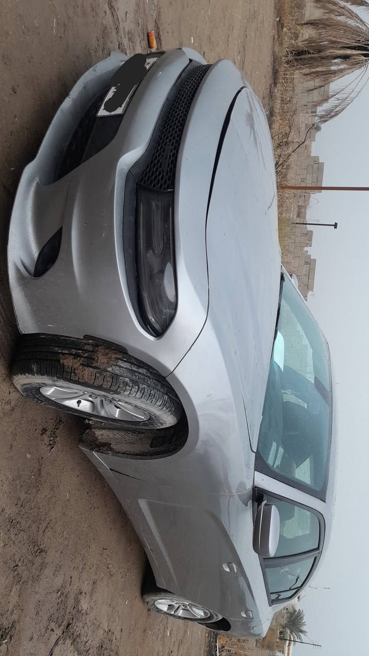 السلام عليكم ادوات جارجر موديل 2016  مصبوغه عام مقفوله من القص شرط الفحص فيها ارقام سنويه 75 مكان بغداد جير مكينه تبريد حداديه كهربائيات ***********كلهن كفاله ماكينه 3600 و مراوس حسب القناعه
