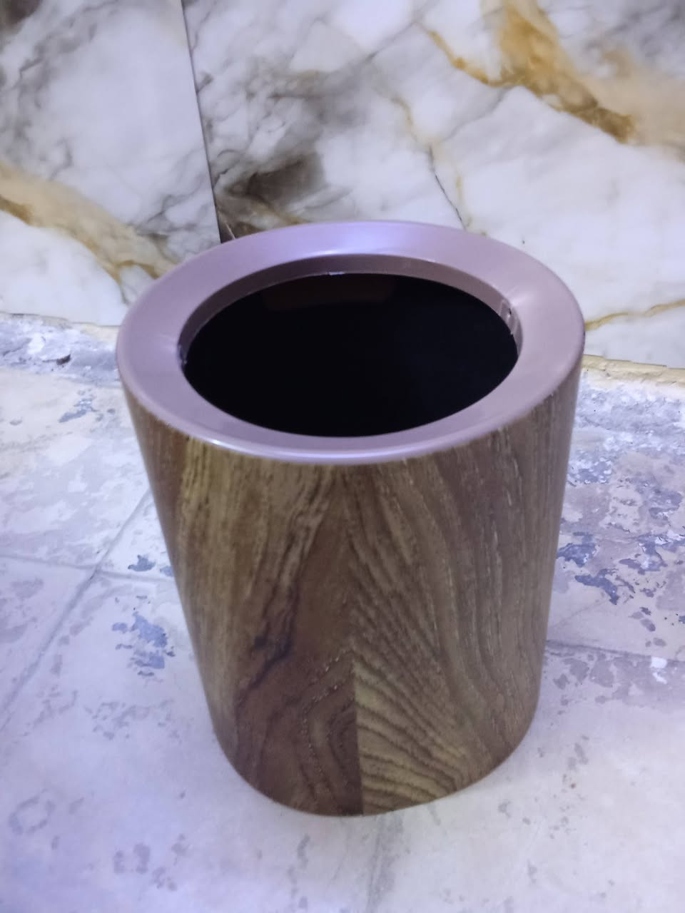 سلات نفايات قطعتين بهذا الشكل تخفيض اول تم ١٥ الف


**إذا كنت صاحب هذا الإعلان وتريد حذفه لأي سبب، رجاءا أرسل رسالة إلى الدعم الفني**