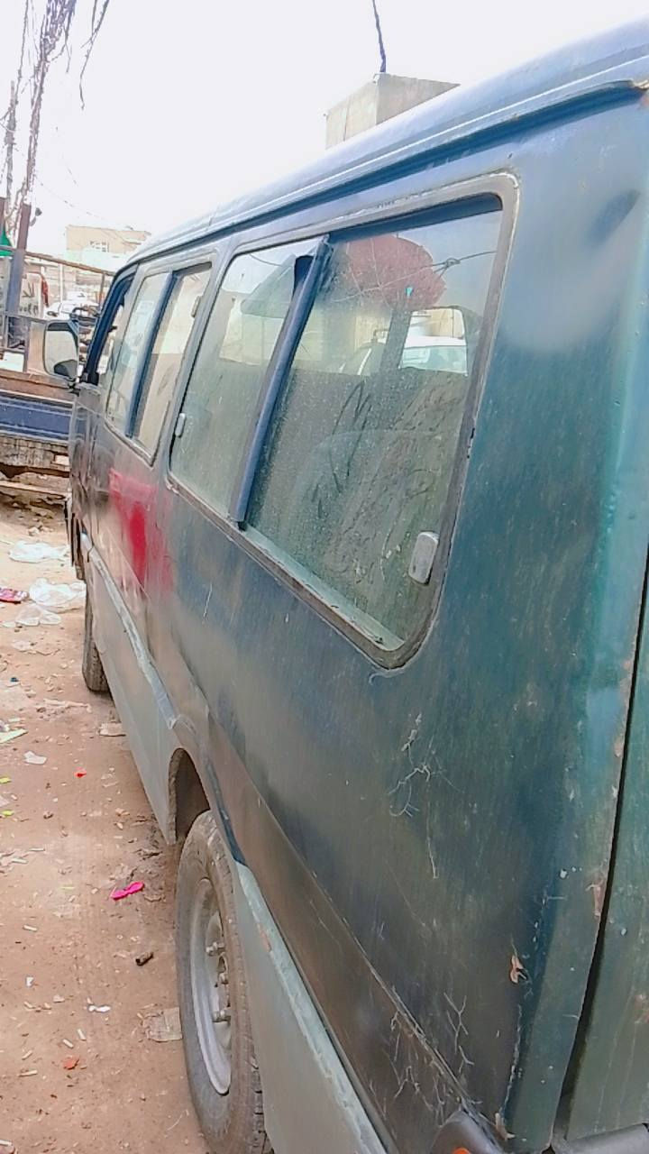 سلام عليكم بسته لبيع موديل ربعه وتسعين كير وكسن ستوني شادهن محرك بي تنقيص قليل السعر 28 وبيهه مجال حك الجيه مكان النجف متواجد على الفيس *********** هاذه رقمي بي وتساب
