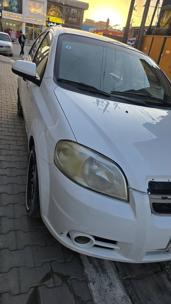 افيو موديل 20111
سنويه 2029 بأسمي مداور ثاني يوم 
السياره مكفوله بيه بارد فقط 
كير اوتماتيك
مكينه 1400 مفتوح 
تبريد شغال 
تحكم جام كهربائي
ماشيه 220 حقيقي 
تبريد تدفئه شغال
حداديه مكفوله 
كهربائياته كله شغاله 
شاشه 
***********
