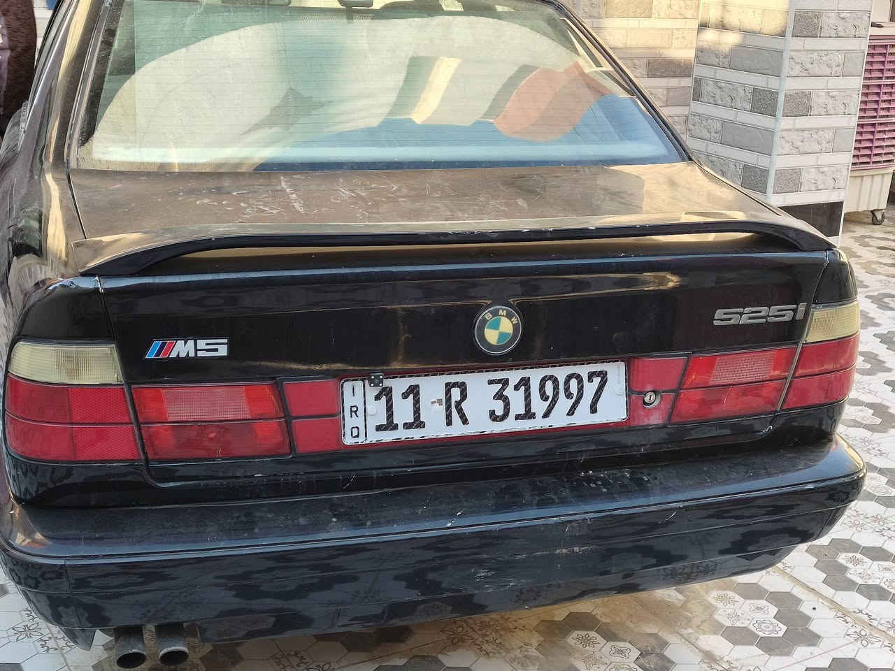 السلام عليكم سياره للبيع 525مسكر فانوس 60وبيها مجال رقم بغداد موديل1991
***********
***********
