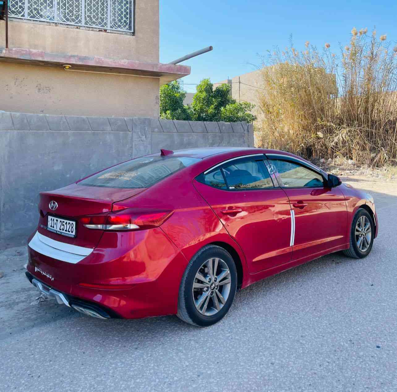 السلام عليكم. النترا موديل 2018 امريكي رقم بغداد انكليزي سنويه ل29 هزه جديده  مكينه 2000 دوش. حادثها جاملغ وبنيد السياره مكينه وكير وحداديه خير من الله تبريد ثلج. ترايها كلش حلو السعرر 115 وبيها مجال قليل. مكاني حله مركز المدينه. ***********
