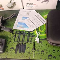 درون e88 برو • ٤ قطع • توصيل