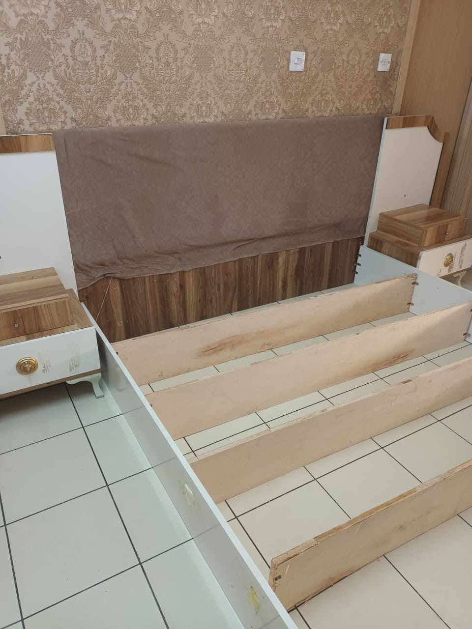 بيع مستعجل عنوان بسمايه ديون جربايه 50 
مندوبه لبيع الغرف المستخدام 
شعدكم للبيع راسلوني خاص 
بيع سريع بعموله بصيطه بعد البيع ✨🌹


**إذا كنت صاحب هذا الإعلان وتريد حذفه لأي سبب، رجاءا أرسل رسالة إلى الدعم الفني**